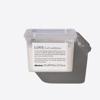 Love curl conditioner ~ Davines
